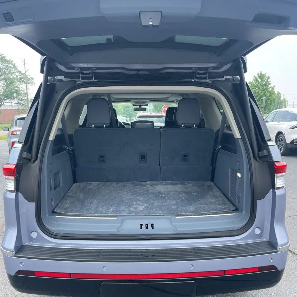 2022 Lincoln Navigator L Black Label