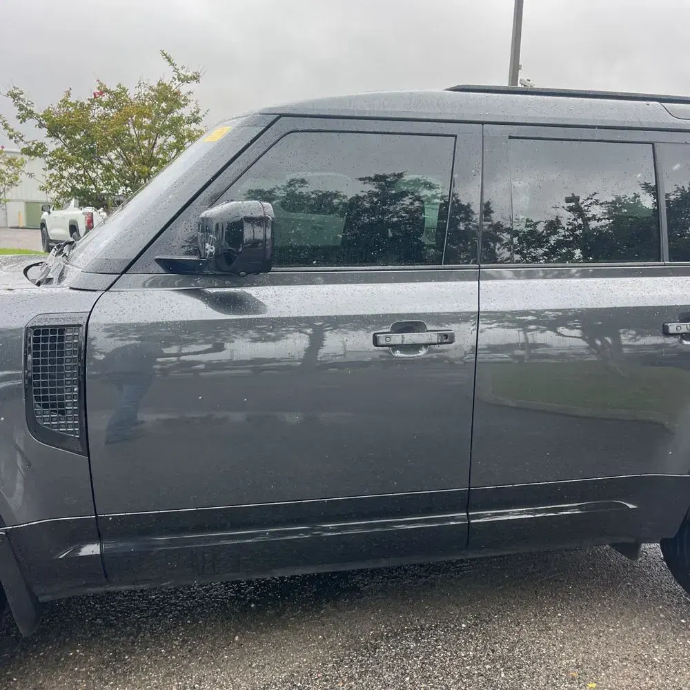 2022 Land Rover Defender 110 X-Dynamic SE