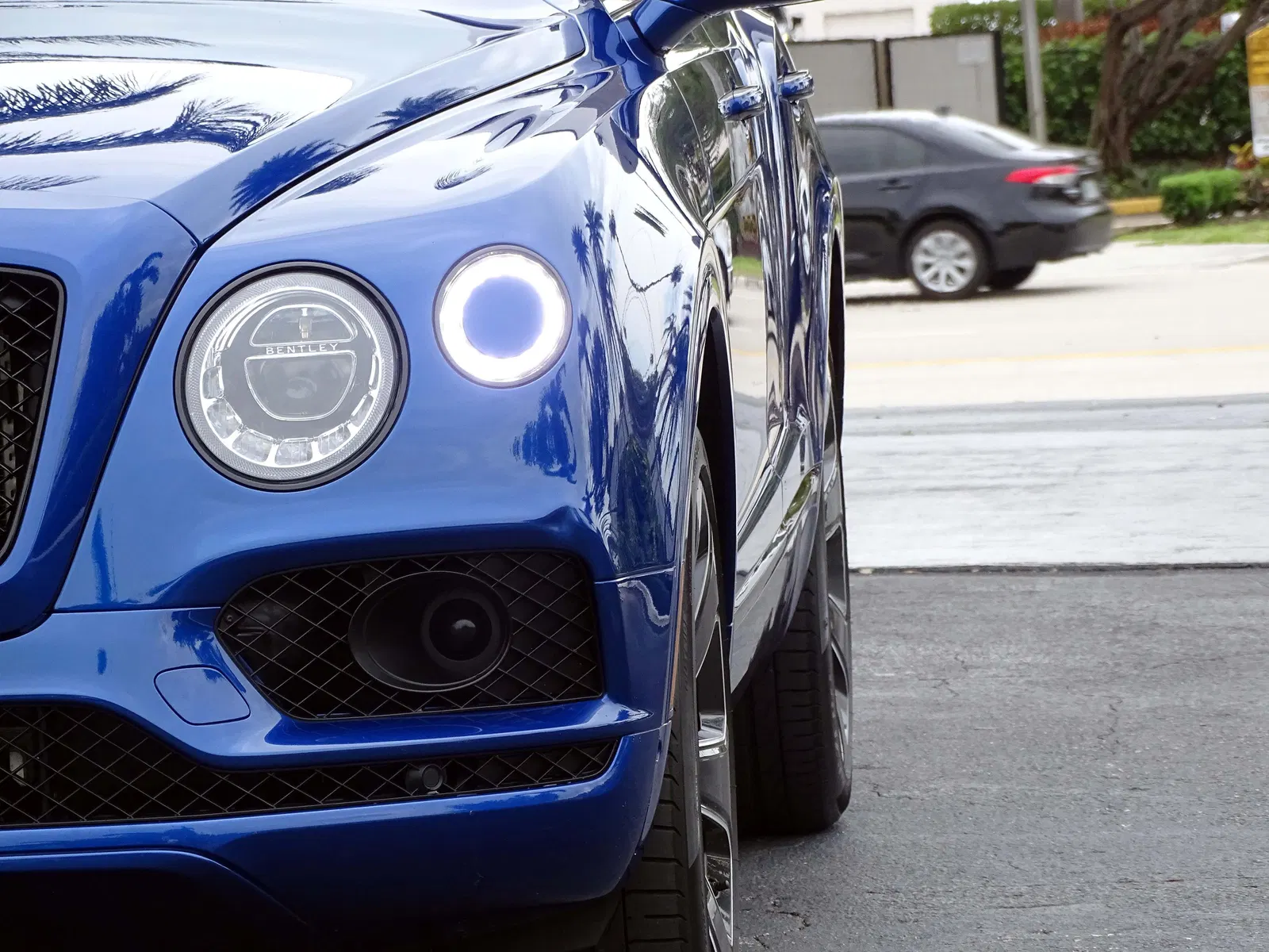 2020 Bentley Bentayga Design Series Edition  - ~20,500 Miles, Twin-Turbo V8, 4WD, Highly Equipped, Unmodified