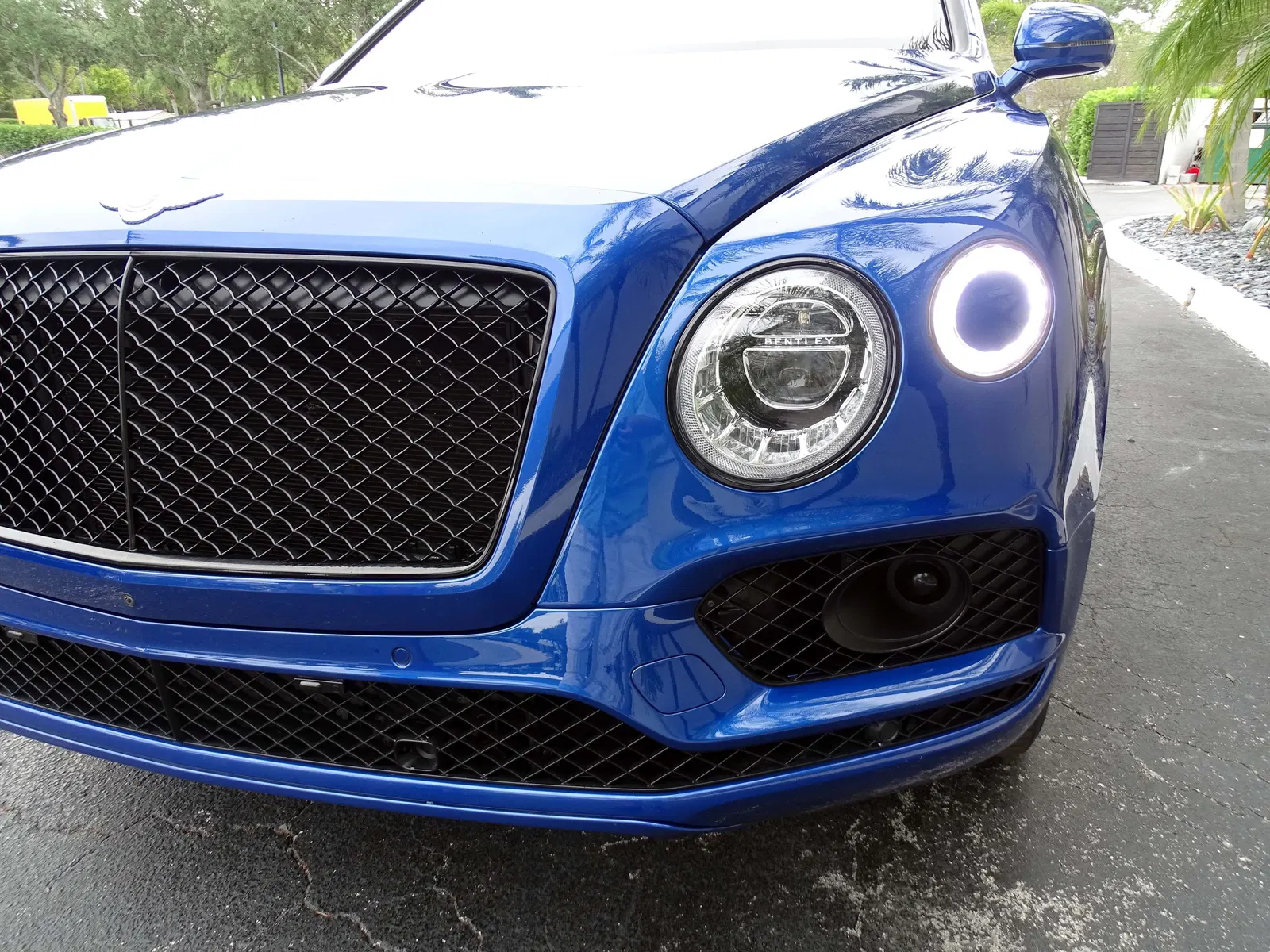 2020 Bentley Bentayga Design Series Edition  - ~20,500 Miles, Twin-Turbo V8, 4WD, Highly Equipped, Unmodified