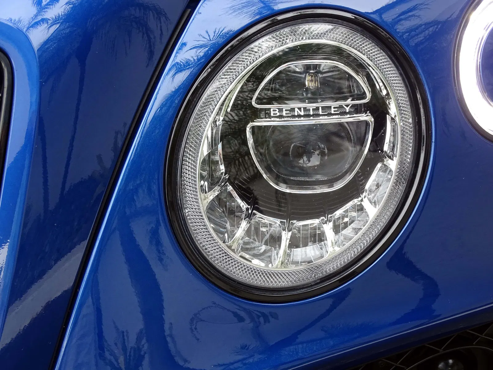 2020 Bentley Bentayga Design Series Edition  - ~20,500 Miles, Twin-Turbo V8, 4WD, Highly Equipped, Unmodified