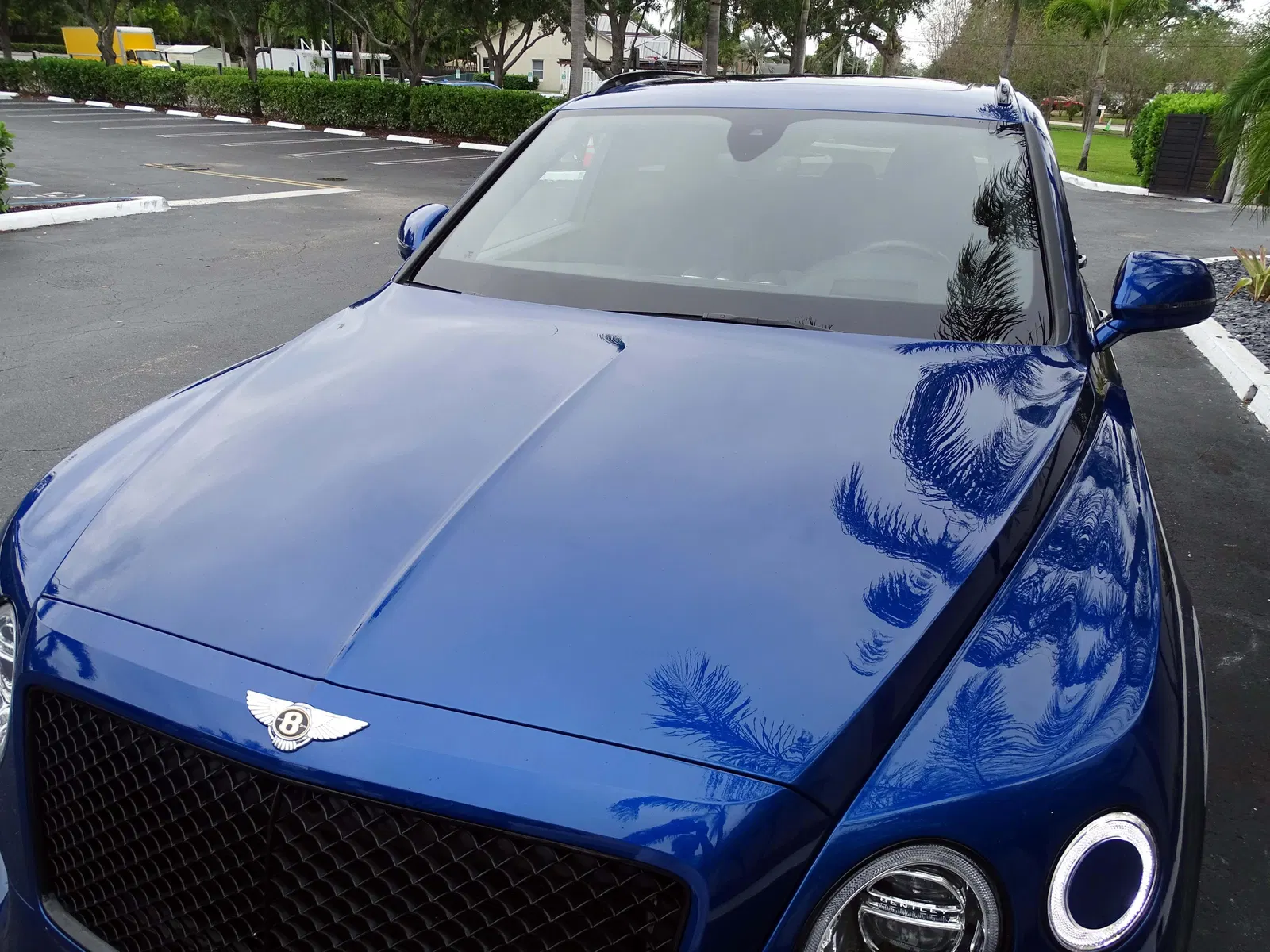2020 Bentley Bentayga Design Series Edition  - ~20,500 Miles, Twin-Turbo V8, 4WD, Highly Equipped, Unmodified
