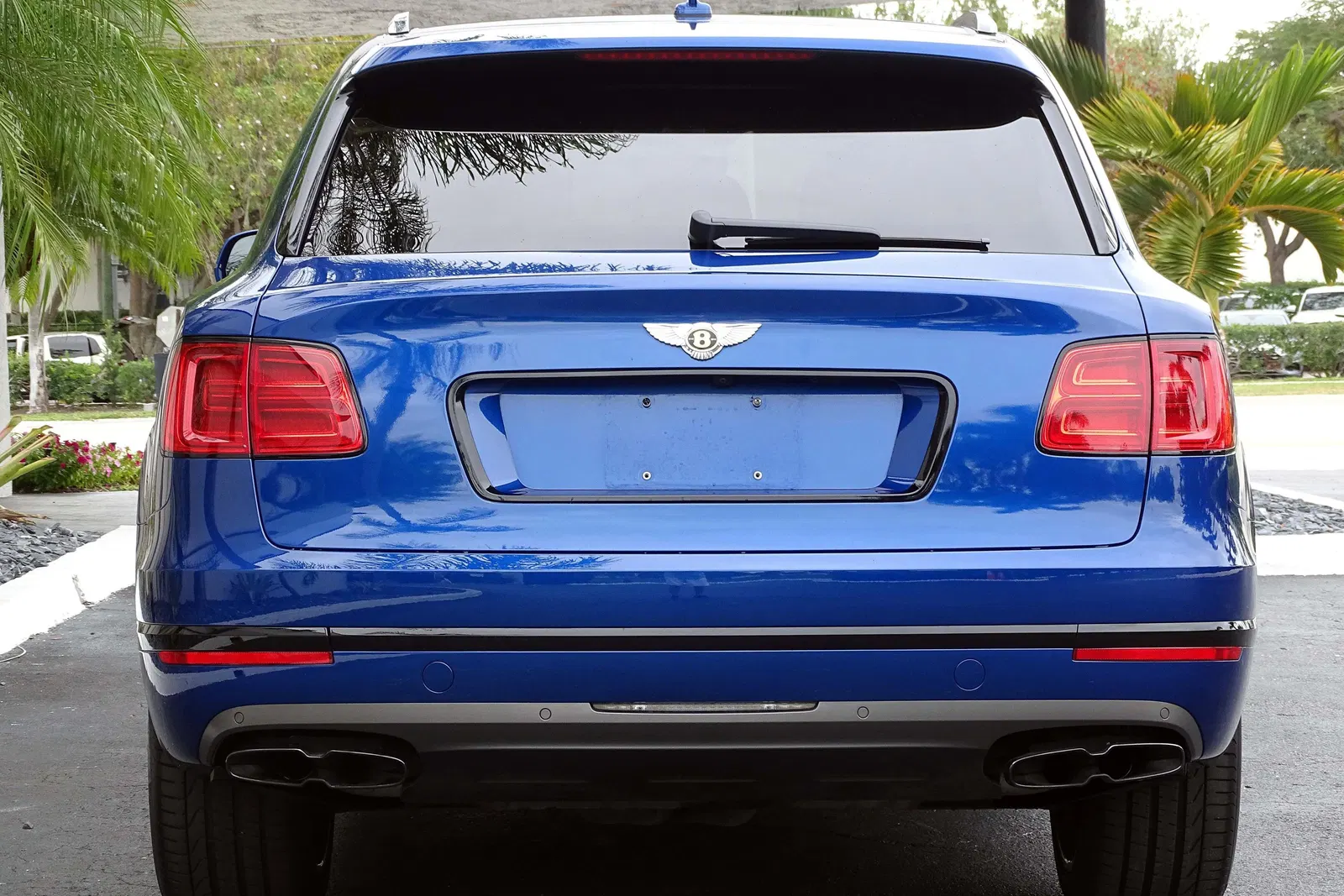 2020 Bentley Bentayga Design Series Edition  - ~20,500 Miles, Twin-Turbo V8, 4WD, Highly Equipped, Unmodified