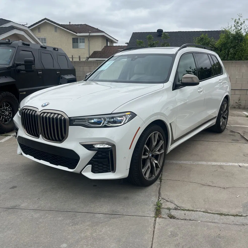 2022 BMW X7 M50i
