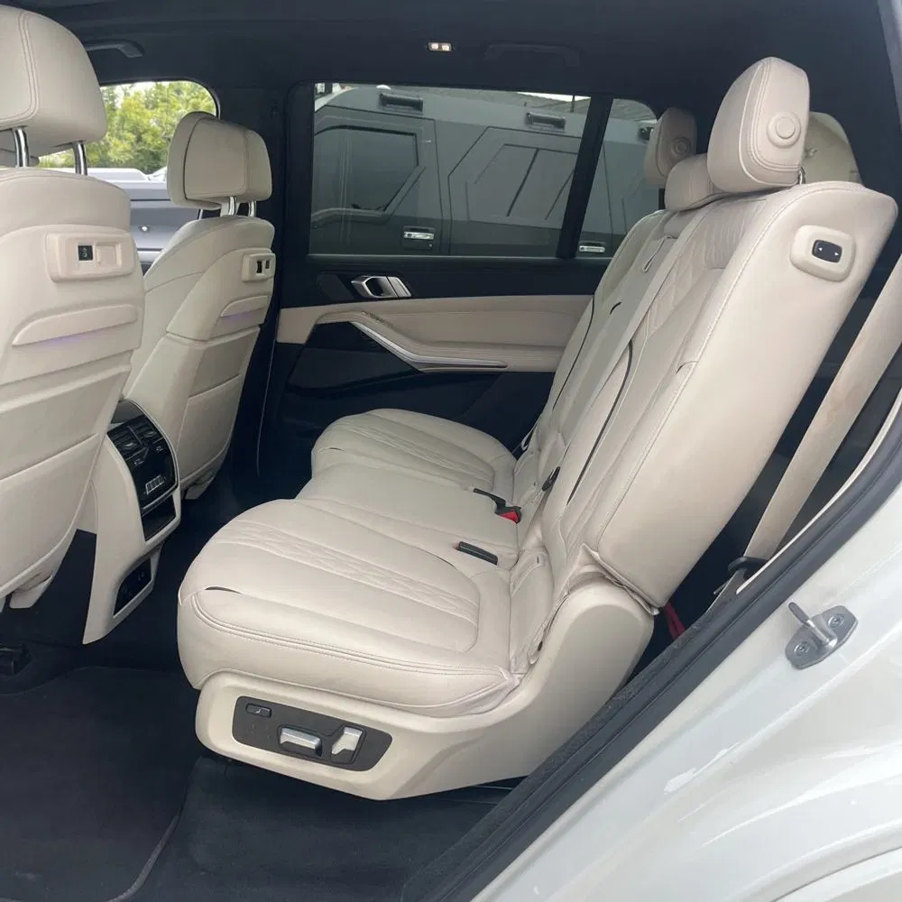 2022 BMW X7 M50i