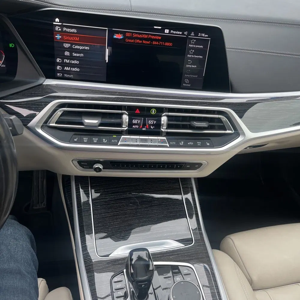 2022 BMW X7 M50i