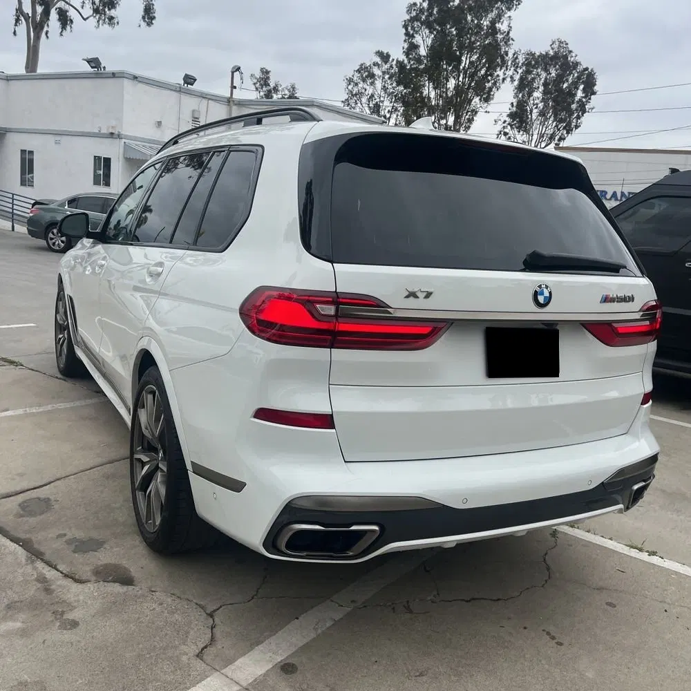 2022 BMW X7 M50i