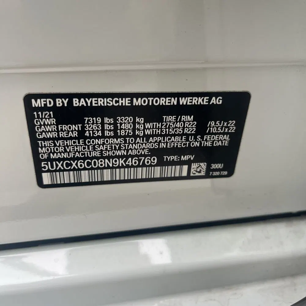 2022 BMW X7 M50i