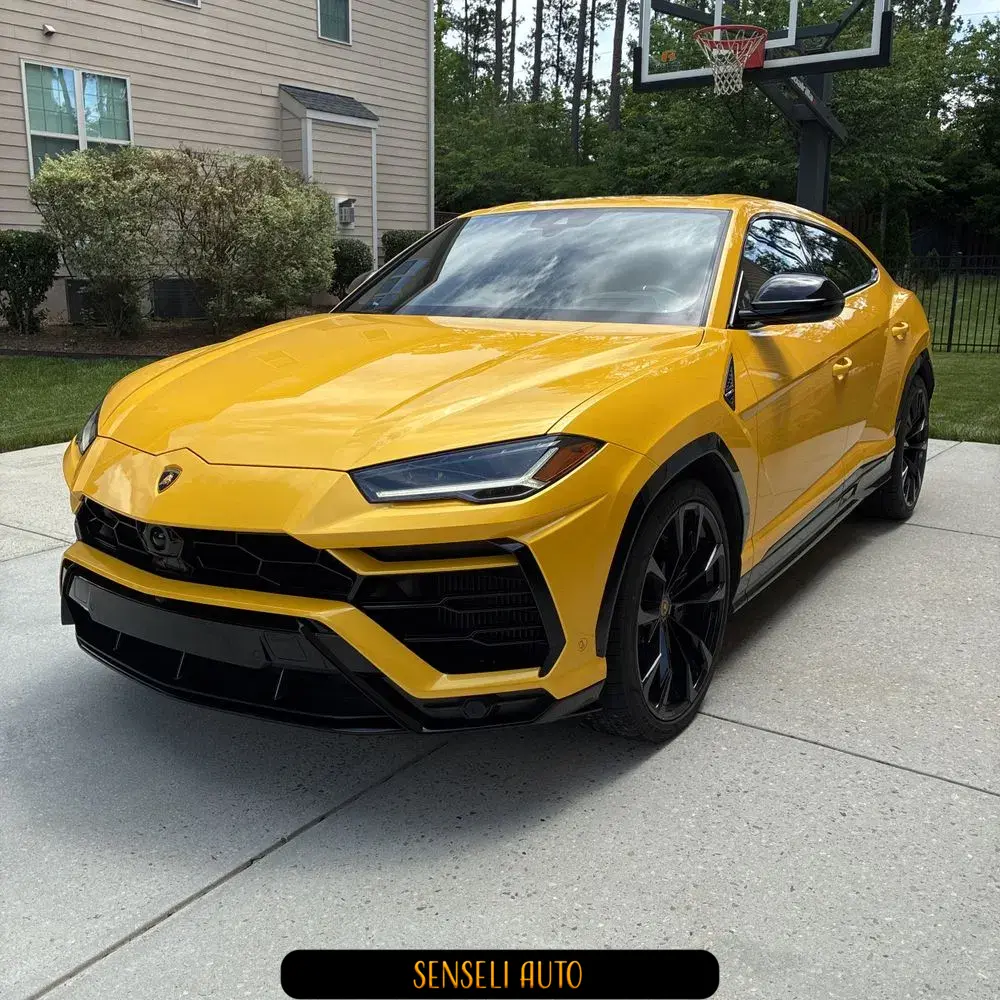 2022 Lamborghini Urus Base