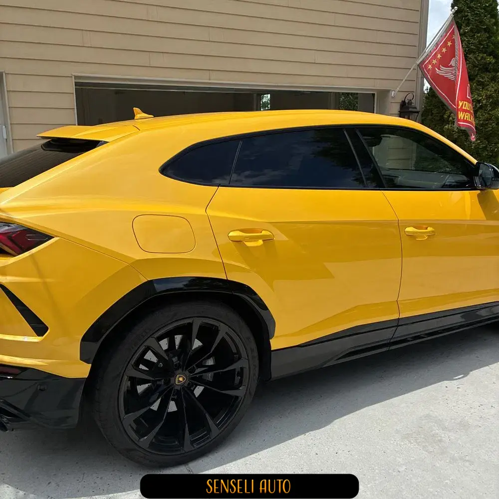 2022 Lamborghini Urus Base