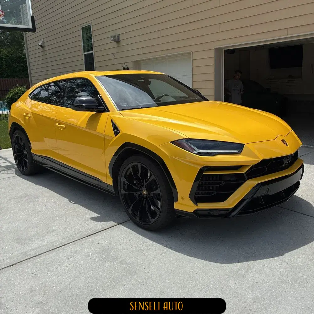 2022 Lamborghini Urus Base