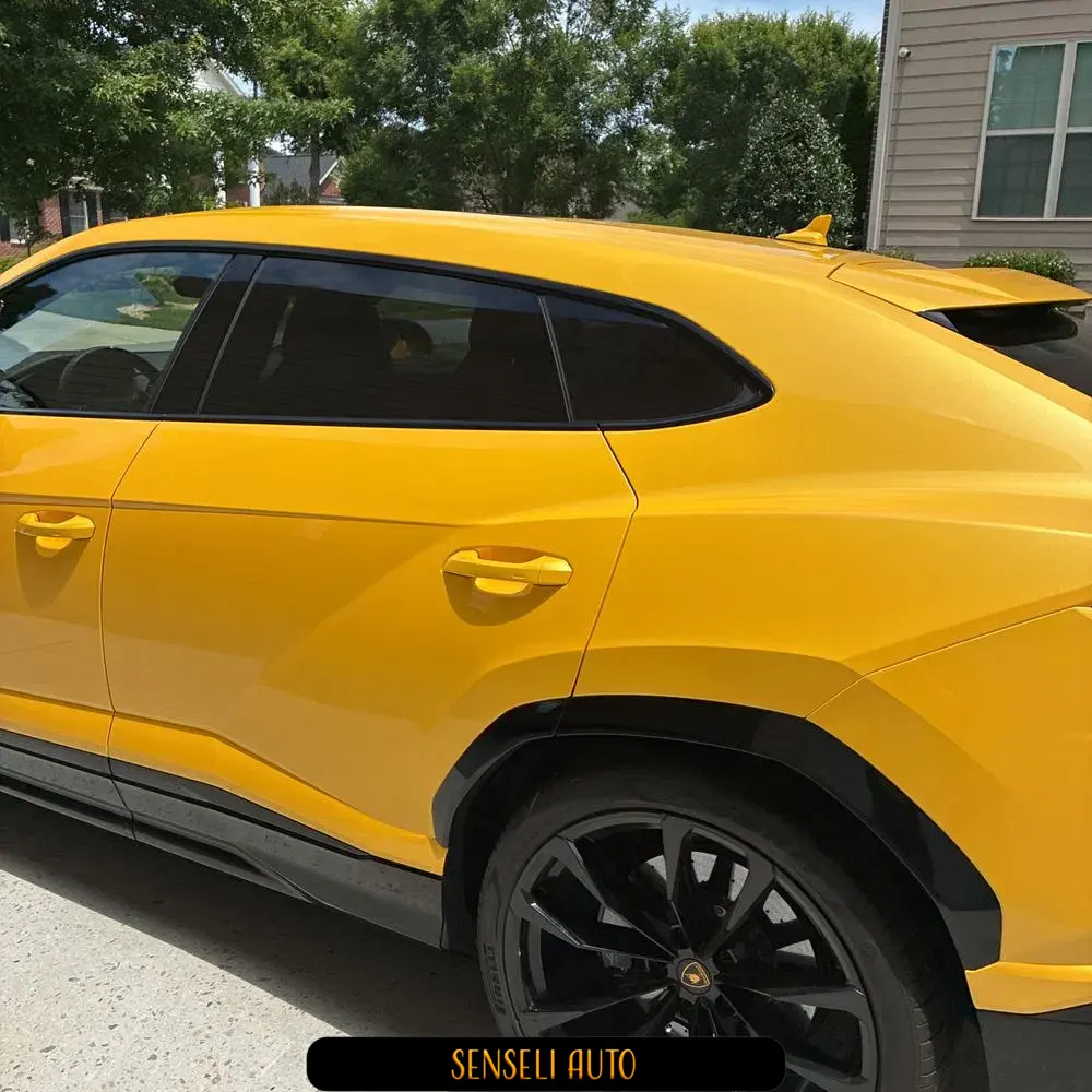 2022 Lamborghini Urus Base