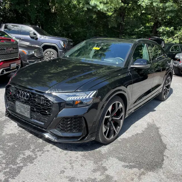 2023 Audi RS Q8