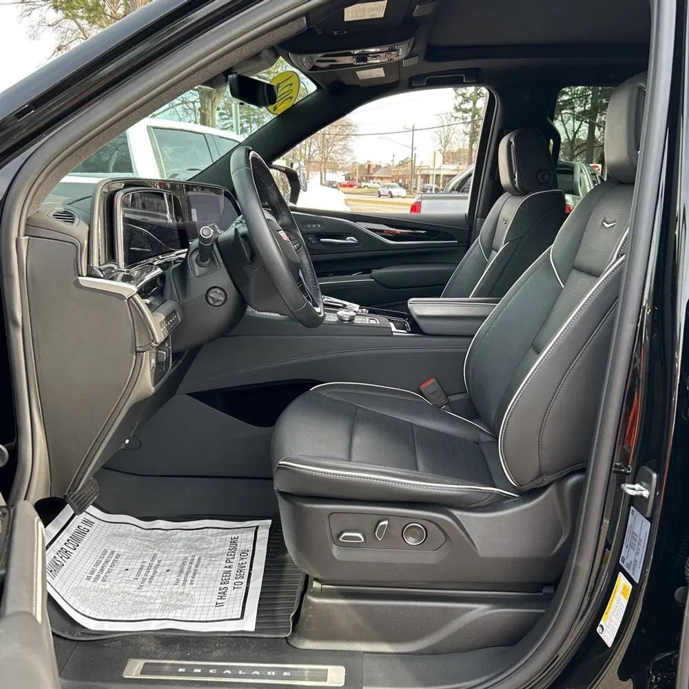 2024 Cadillac Escalade Sport