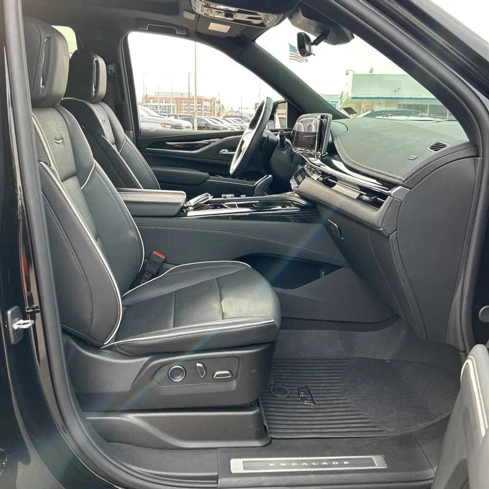 2024 Cadillac Escalade Sport