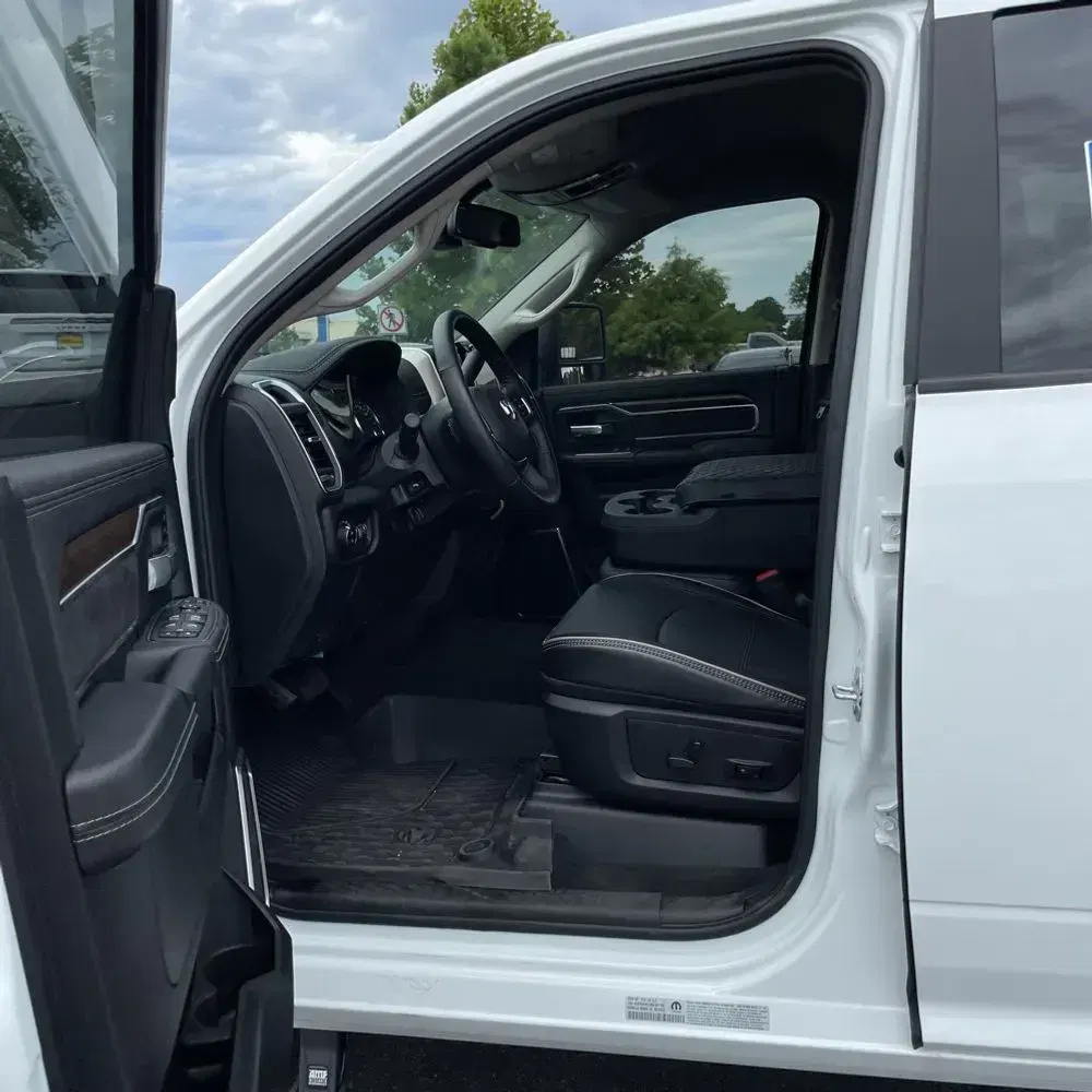 2024 Ram 3500 Laramie