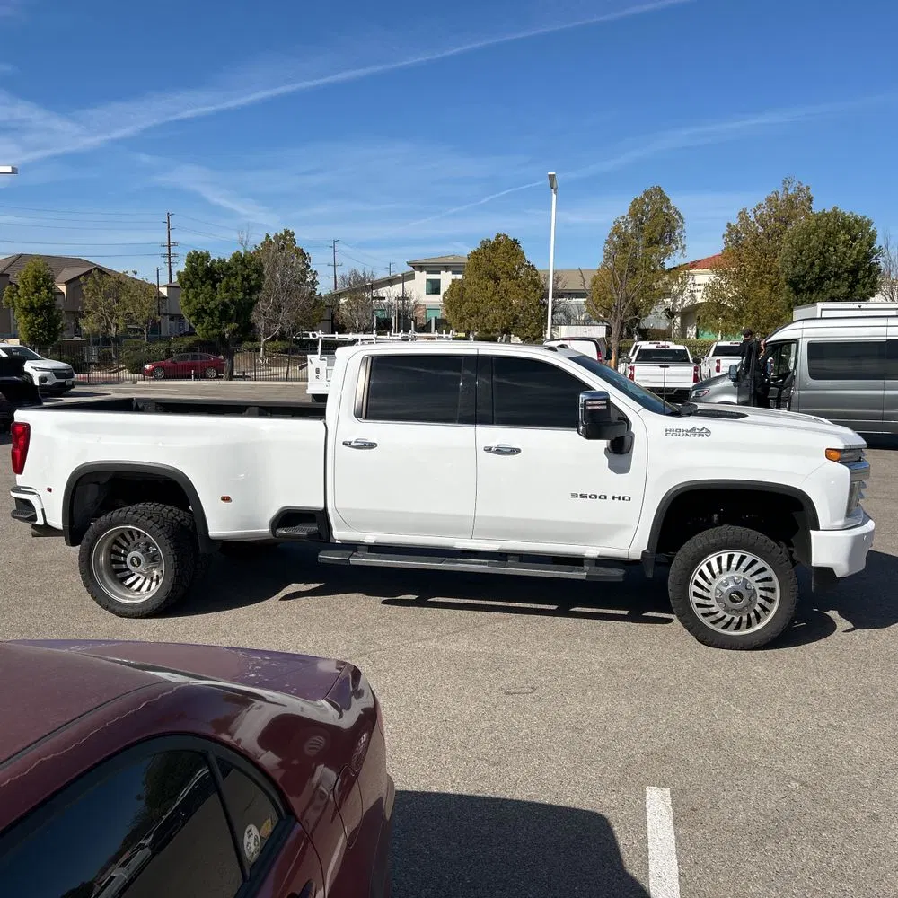 2023 Chevrolet Silverado 3500HD High Country