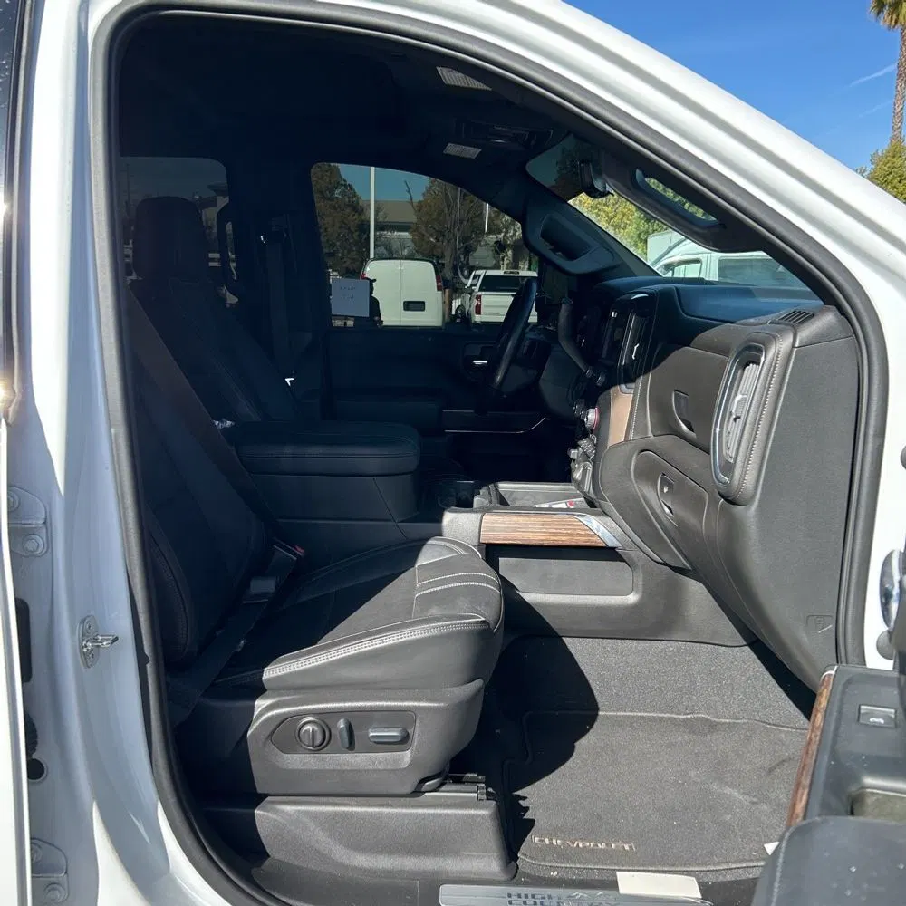 2023 Chevrolet Silverado 3500HD High Country