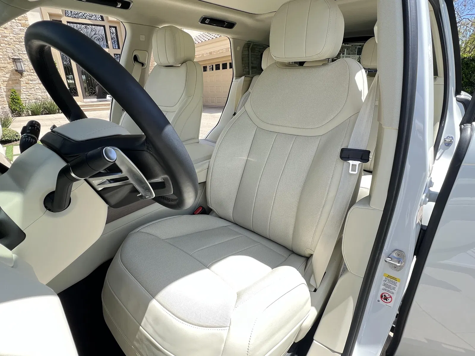 2023 Range Rover P530 SE - Twin-Turbo V8, $12,585 in Options, AWD, Mostly Unmodified