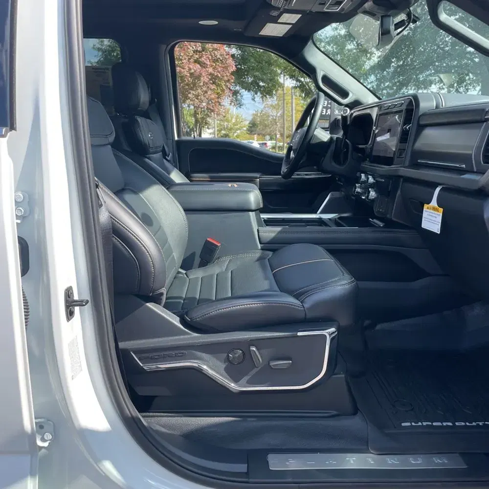 2024 Ford F-350 Super Duty Platinum