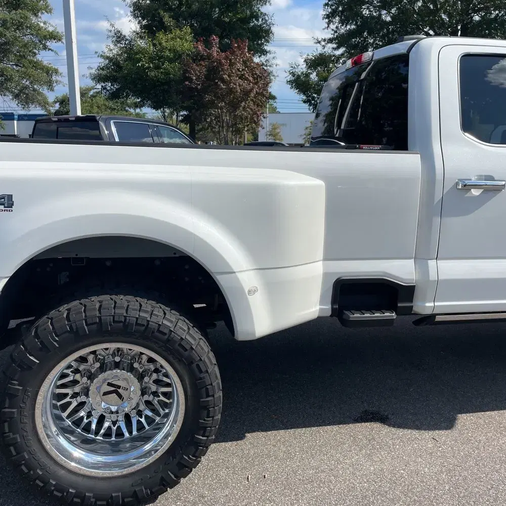 2024 Ford F-350 Super Duty Platinum