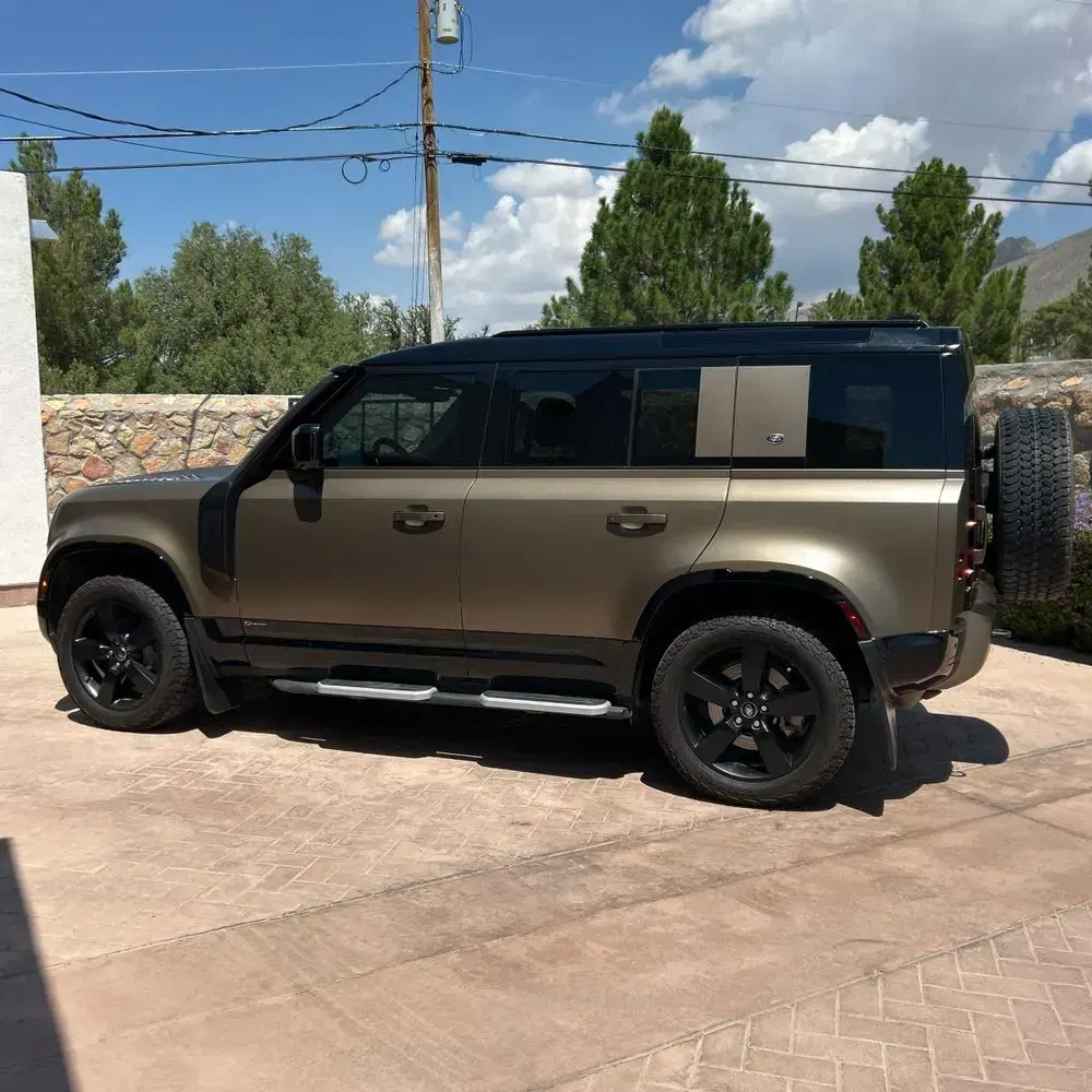 2021 Land Rover Defender 110 X-Dynamic HSE