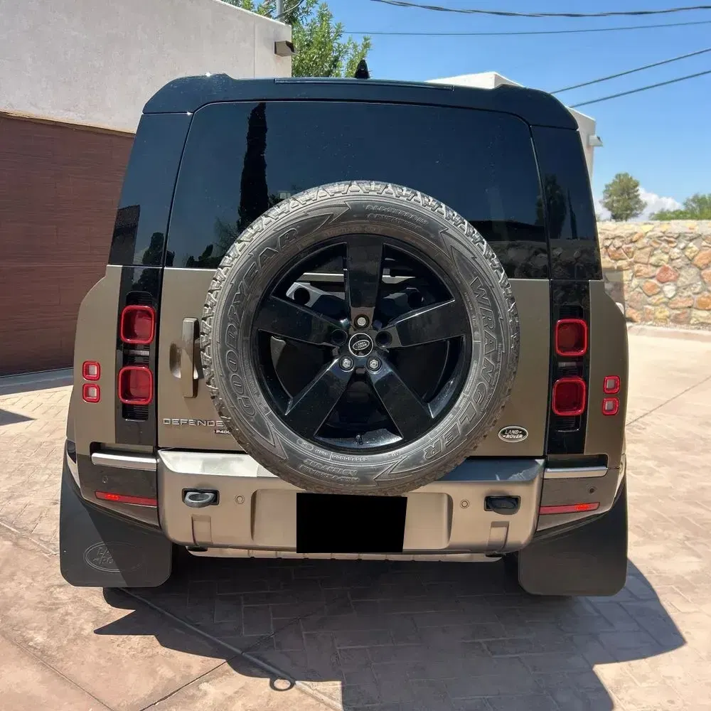 2021 Land Rover Defender 110 X-Dynamic HSE