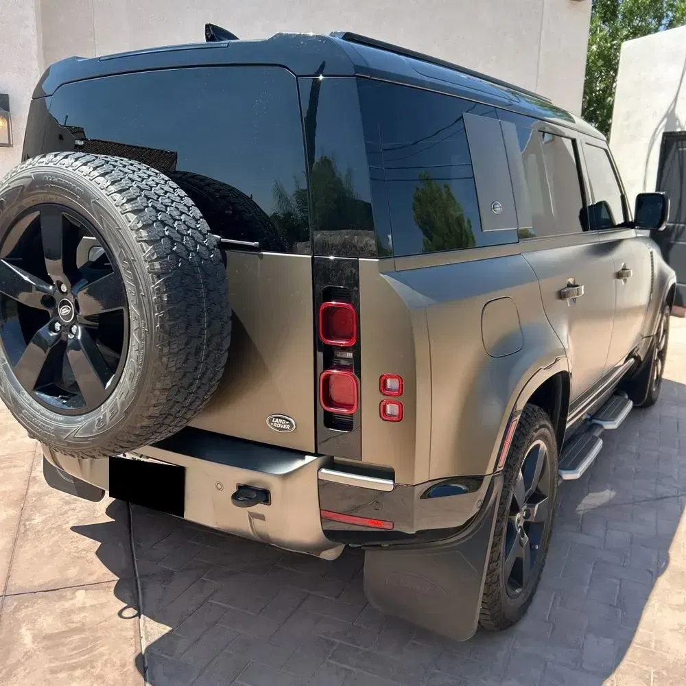 2021 Land Rover Defender 110 X-Dynamic HSE