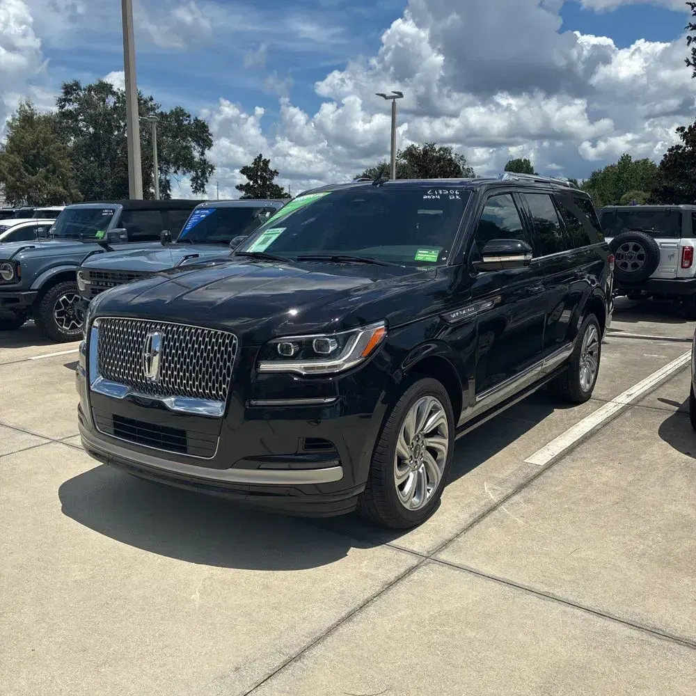 2024 Lincoln Navigator Premiere