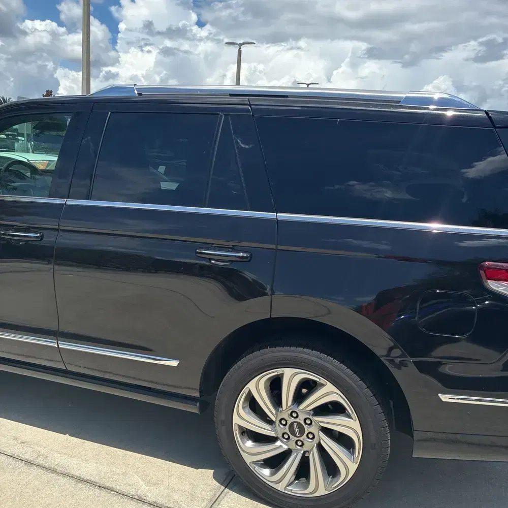 2024 Lincoln Navigator Premiere