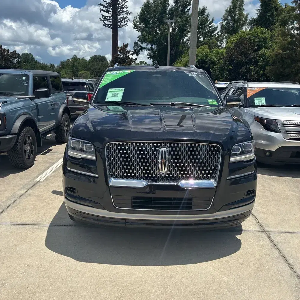 2024 Lincoln Navigator Premiere