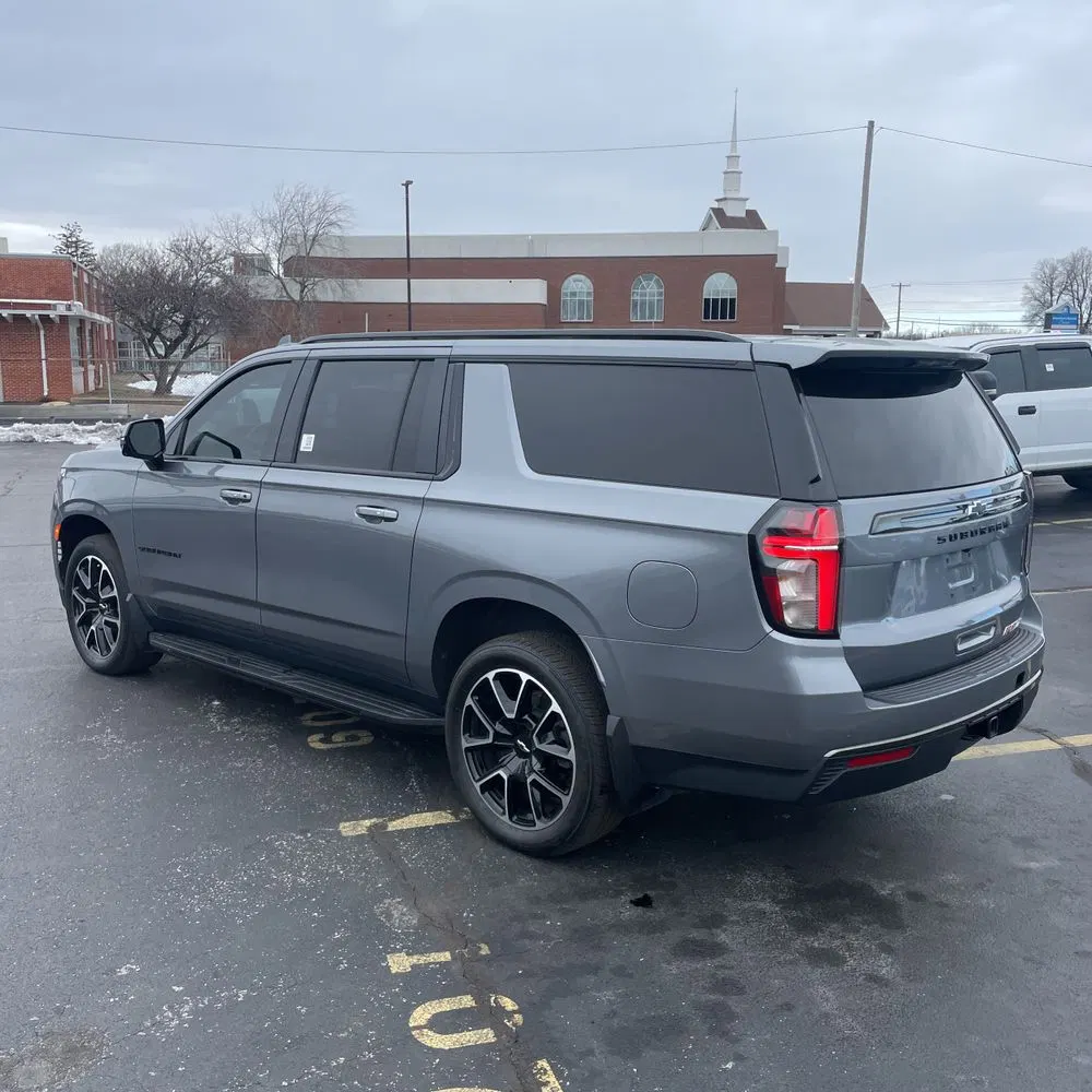 2021 Chevrolet Suburban RST