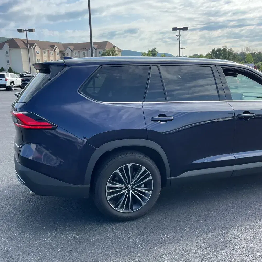 2024 Toyota Grand Highlander Hybrid MAX Platinum