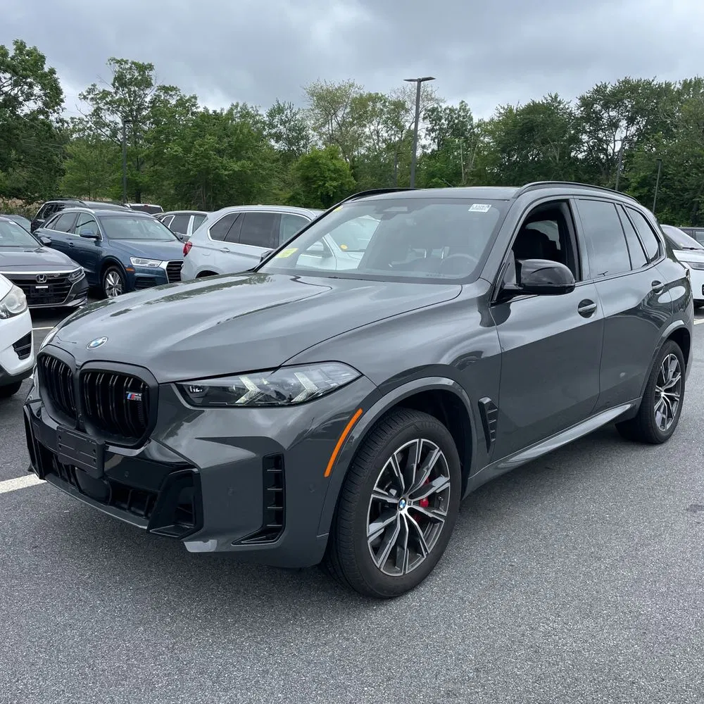 2025 BMW X5 M60i