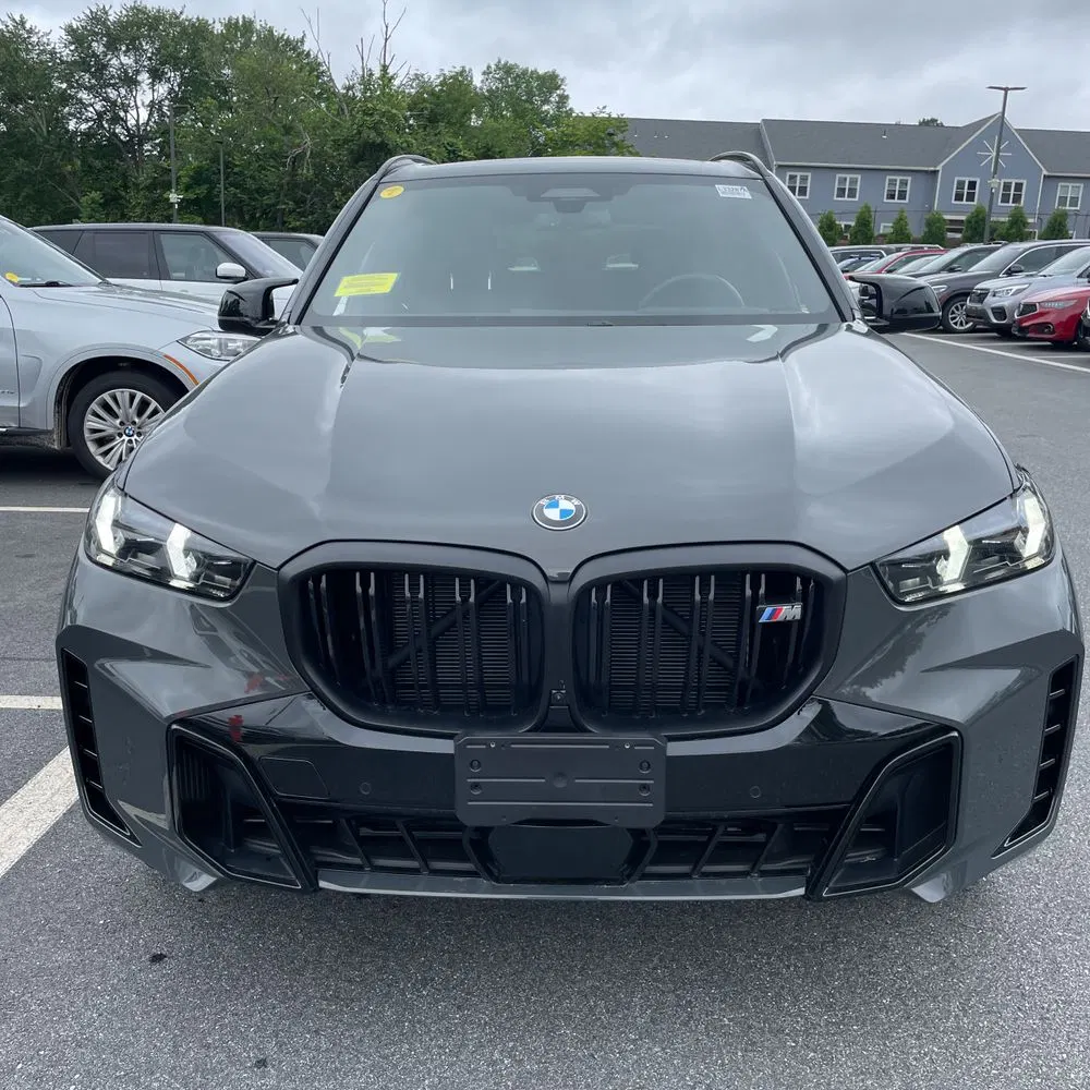 2025 BMW X5 M60i