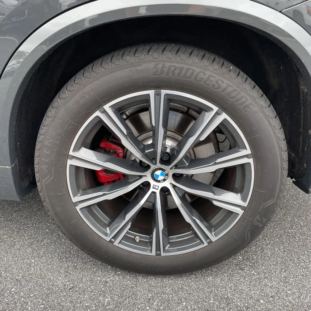 2025 BMW X5 M60i