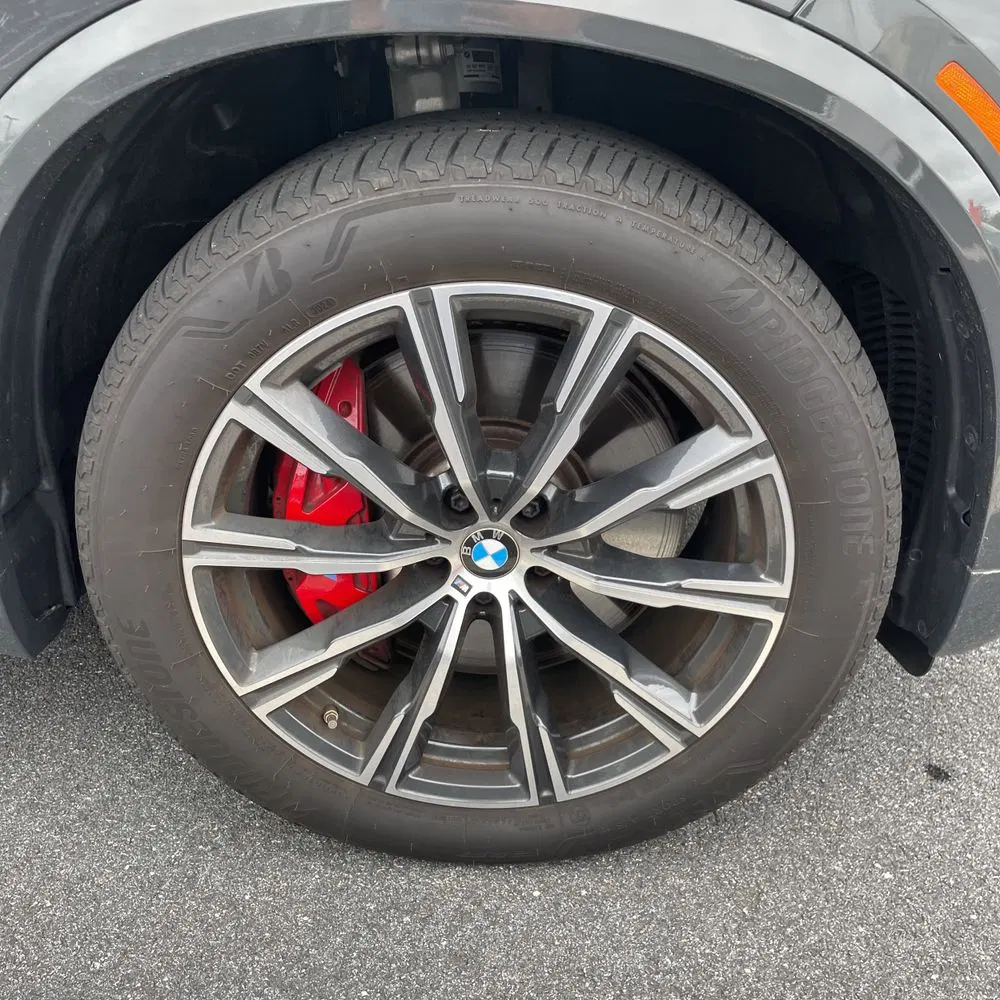 2025 BMW X5 M60i