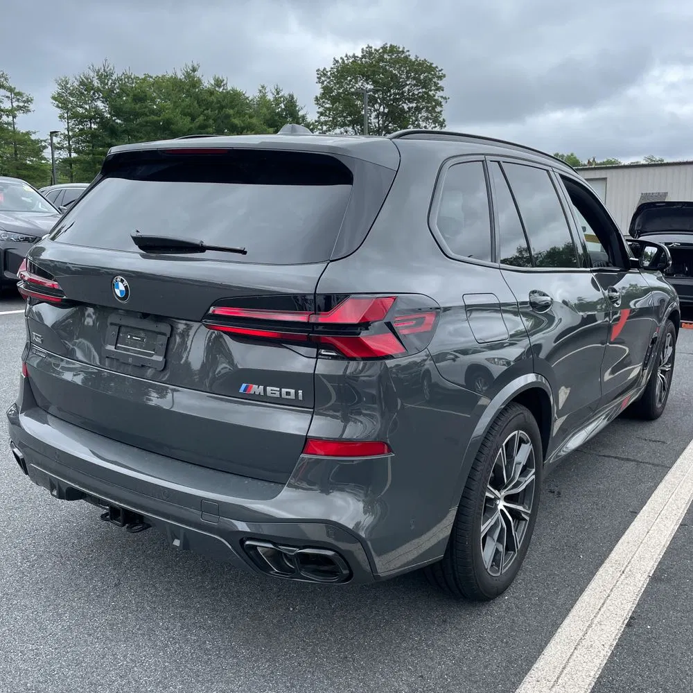 2025 BMW X5 M60i