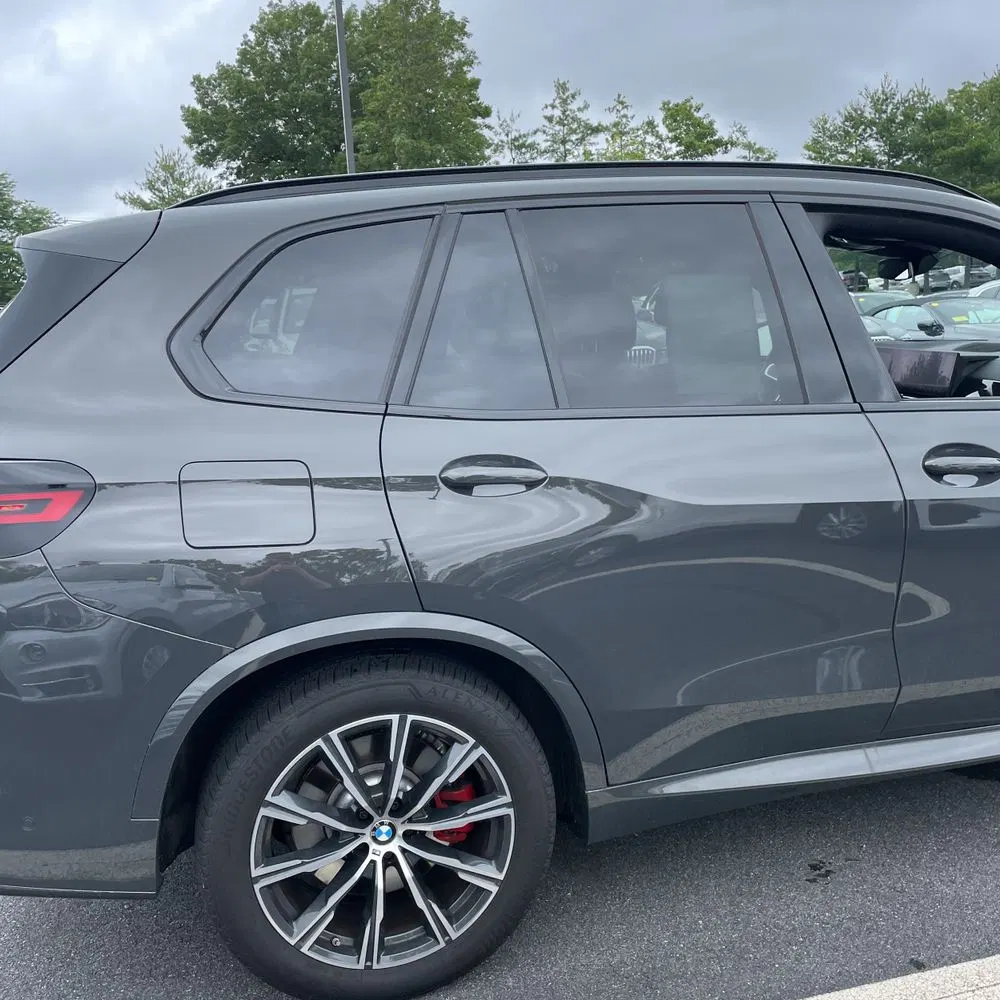 2025 BMW X5 M60i