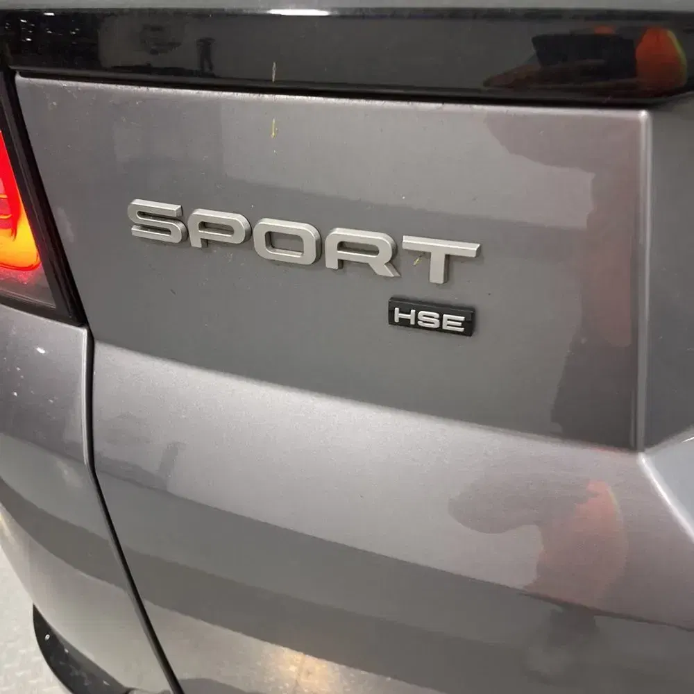 2022 Land Rover Range Rover Sport HSE Silver Edition