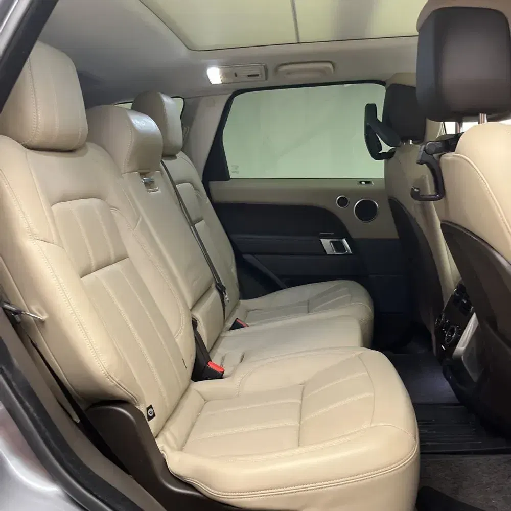 2022 Land Rover Range Rover Sport HSE Silver Edition