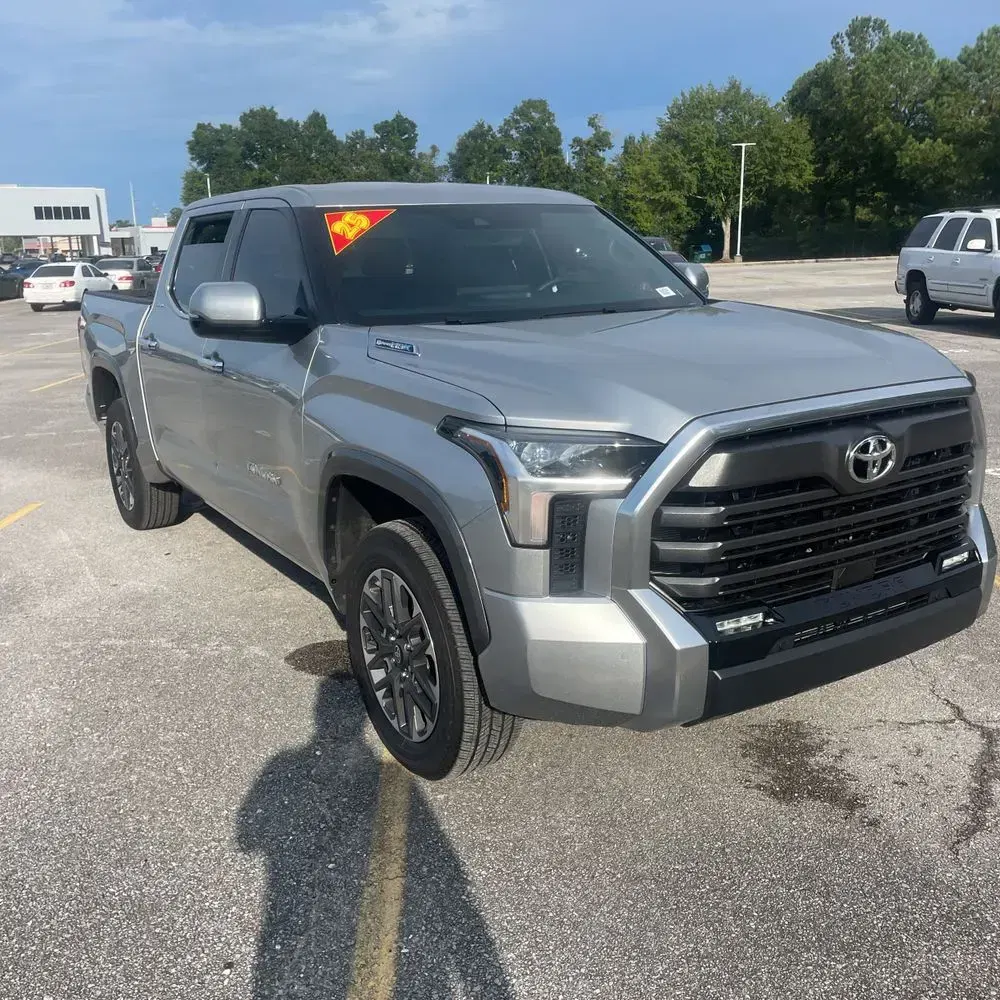 2025 Toyota Tundra Limited HV