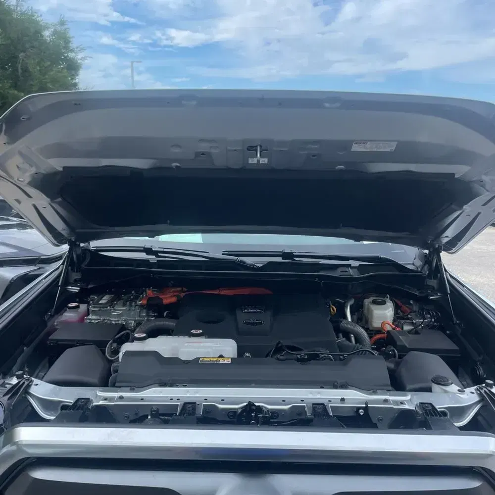 2025 Toyota Tundra Limited HV
