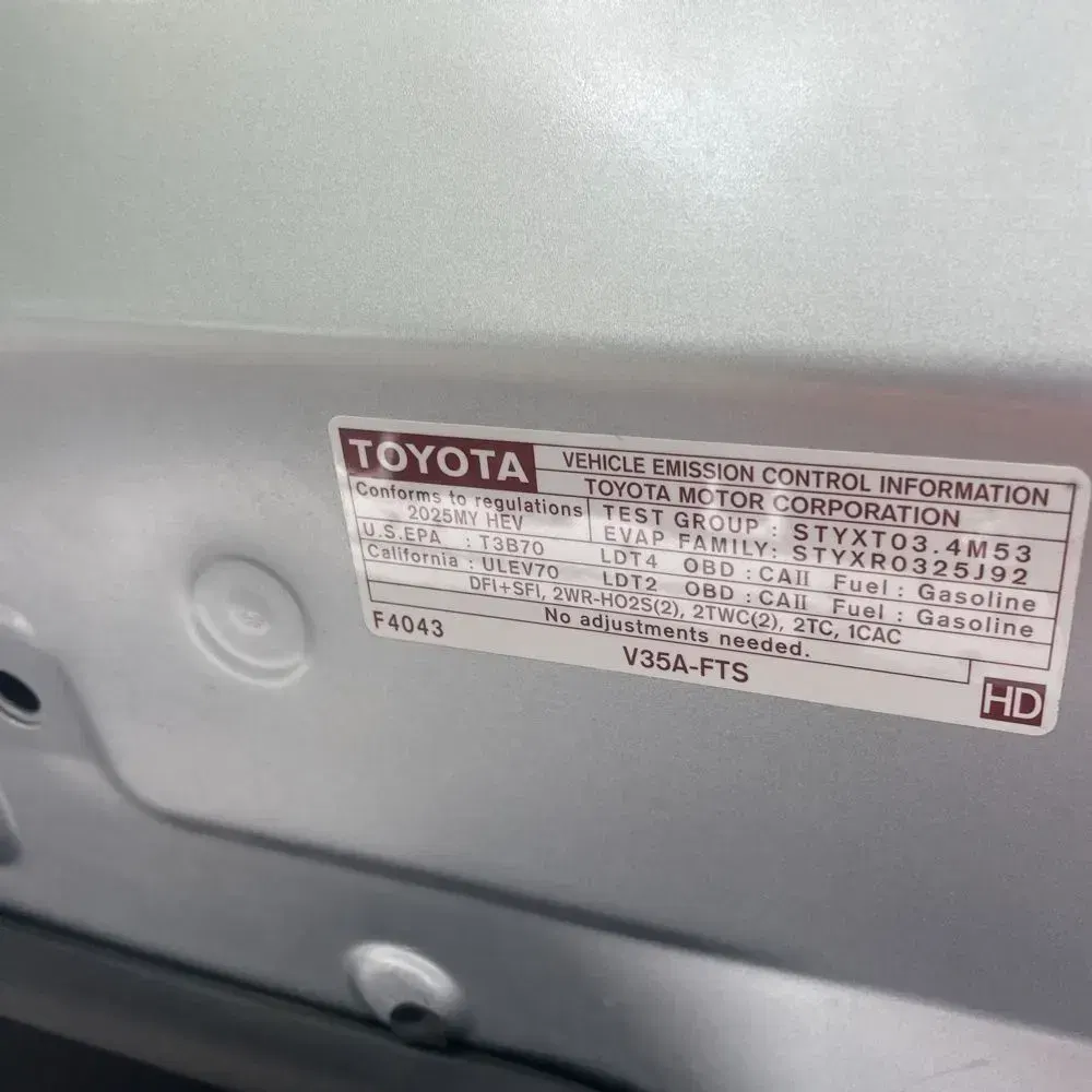 2025 Toyota Tundra Limited HV