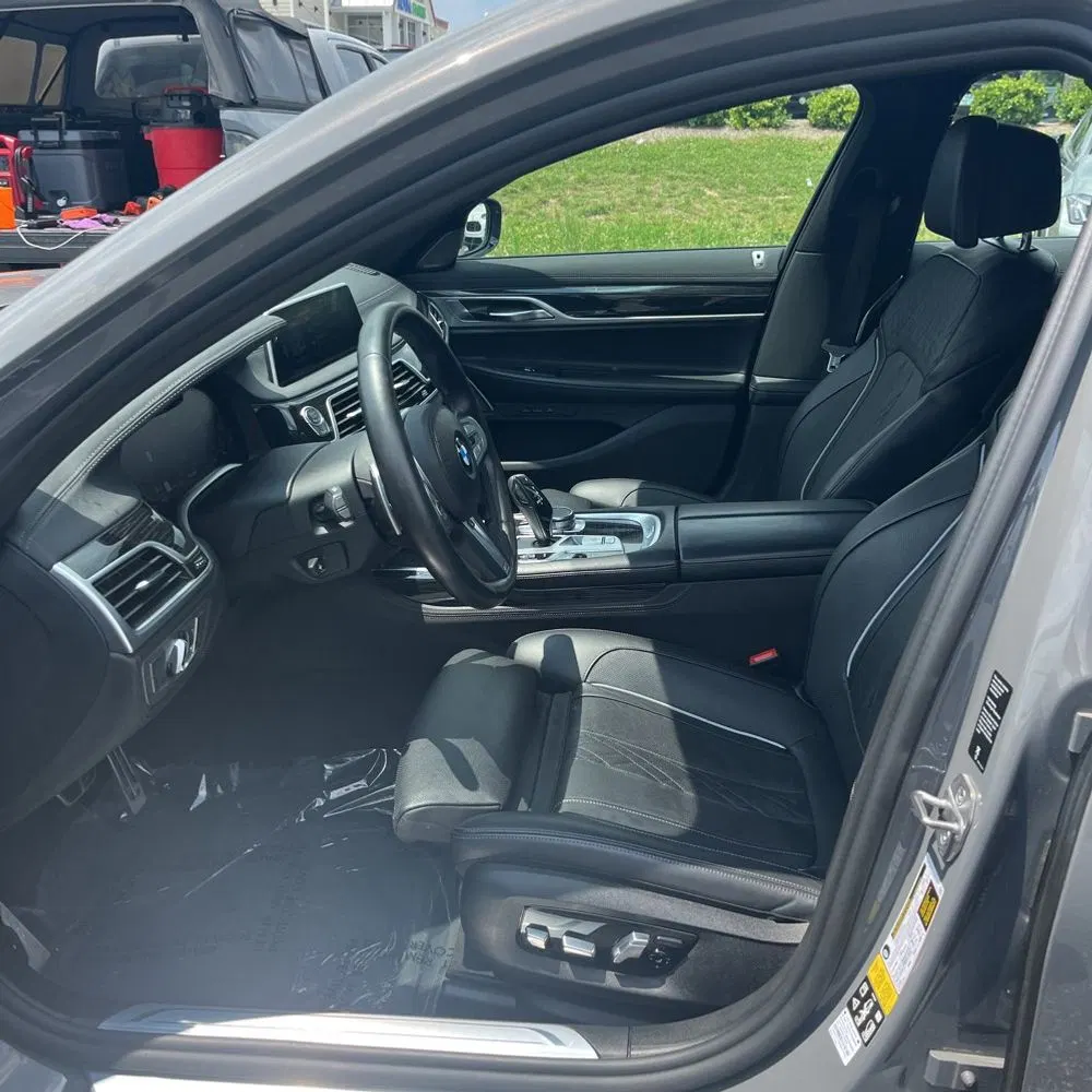 2022 BMW 7-Series 750xi