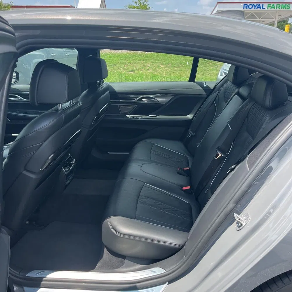 2022 BMW 7-Series 750xi