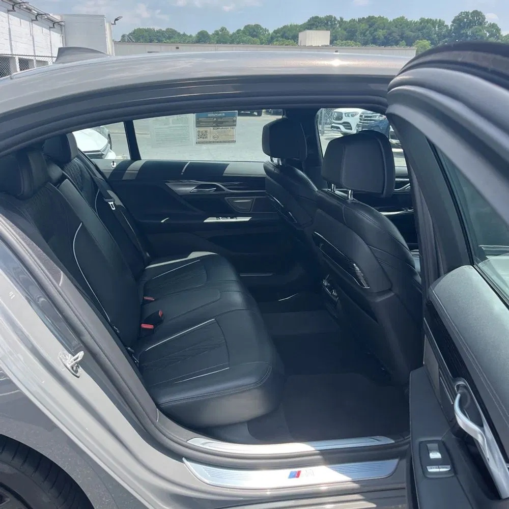 2022 BMW 7-Series 750xi