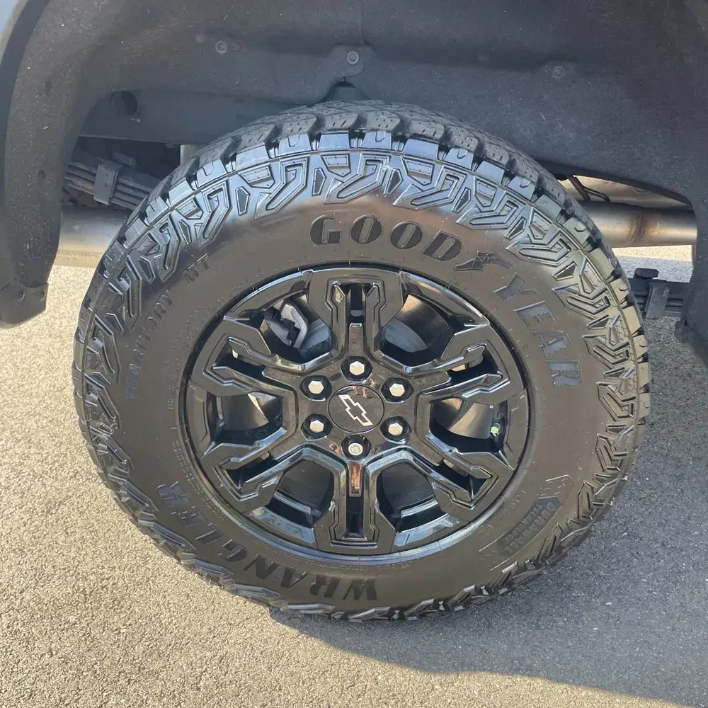 2023 Chevrolet Silverado 1500 ZR2