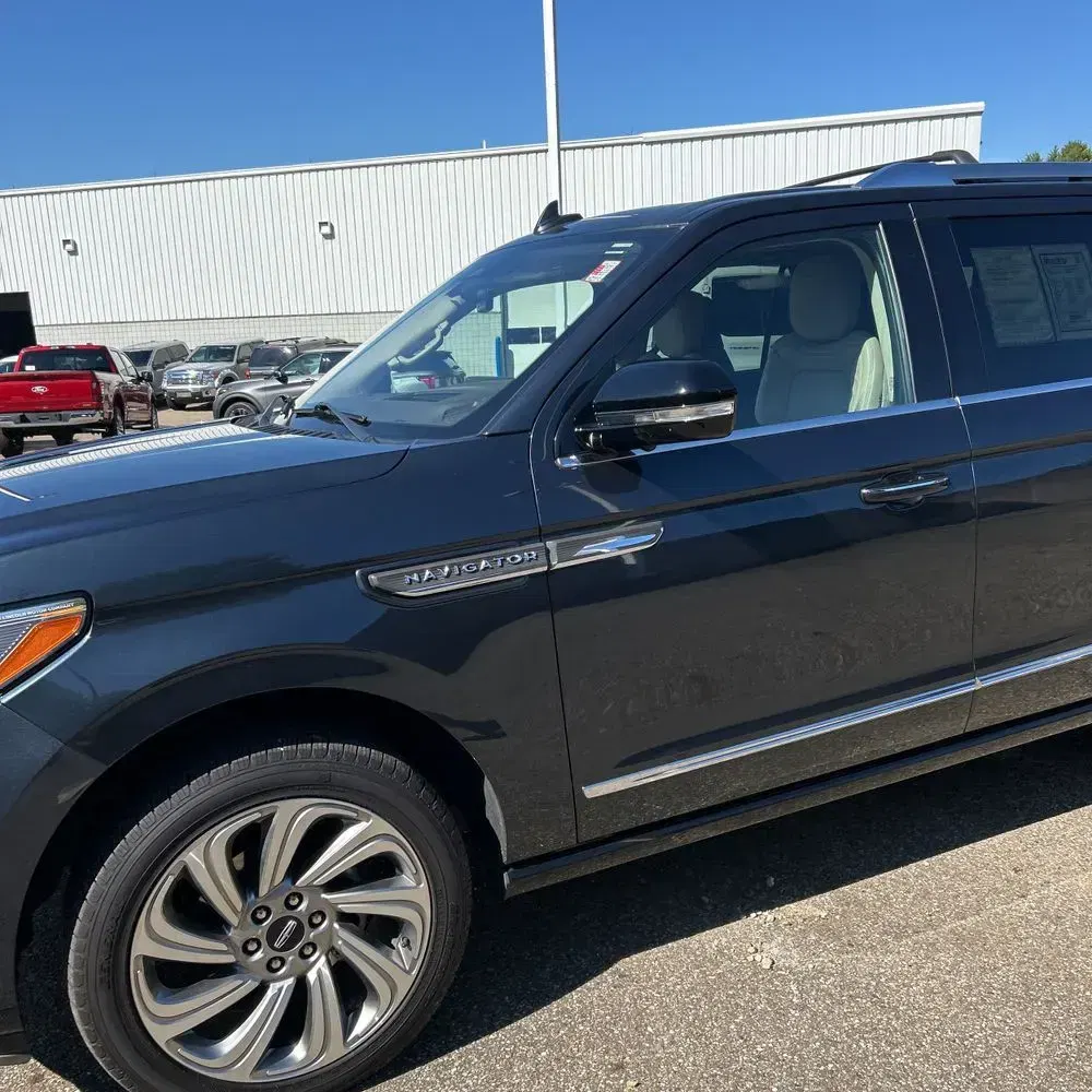 2024 Lincoln Navigator Reserve