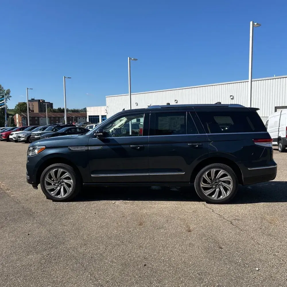 2024 Lincoln Navigator Reserve